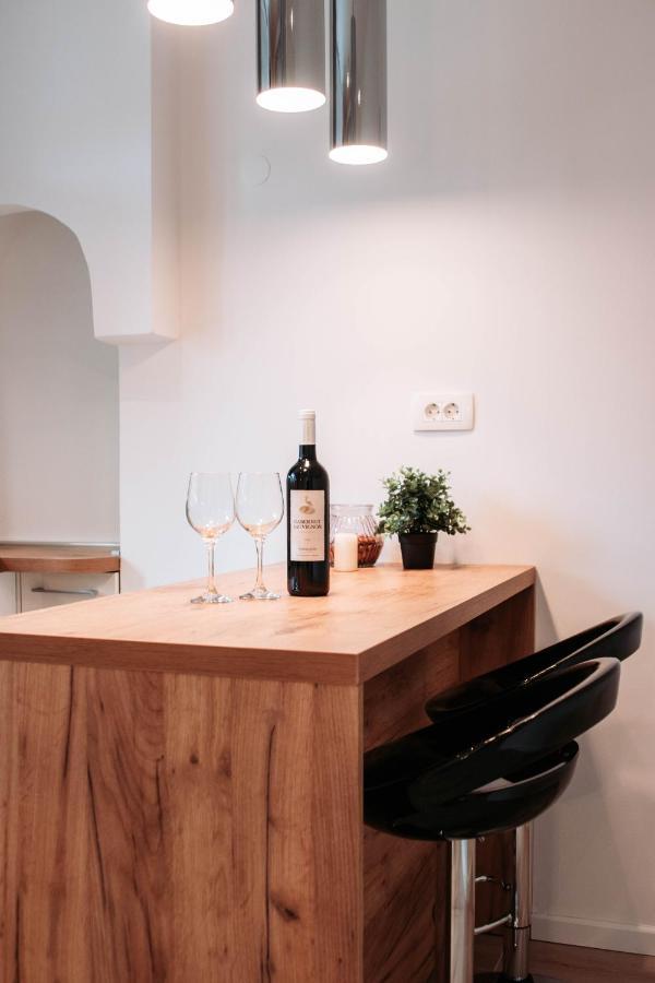 Fiorello Apartment *